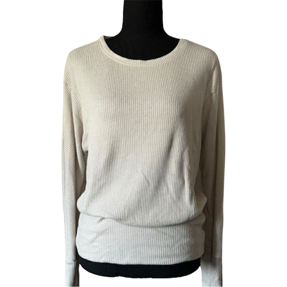 🔵5 for $25 EXPRESS women’s off white ribbed long sleeve top